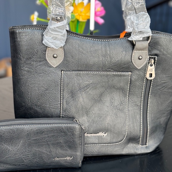 American Bling by Montana West Handbag and Wallet Set NWT - Picture 4 of 8